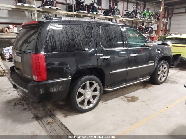 2010 CADILLAC ESCALADE 1GYUKBEF0AR201716 Photo 3