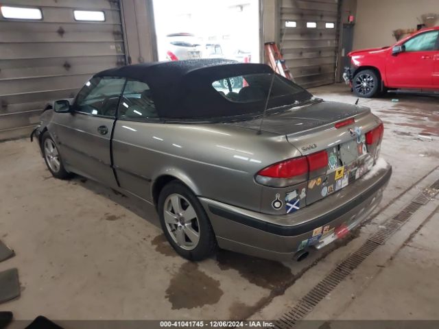 2003 SAAB 9-3 YS3DF75K037012804 Photo 2