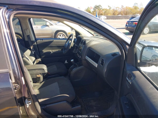 1C4NJCBBXFD335917 Jeep Compass Sport