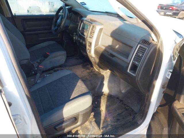 1C6RR7XT2LS161617 RAM 1500 Classic Ssv  4x4 5'7 Box