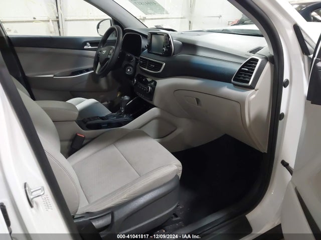 Hyundai TUCSON SE 2019 KM8J2CA40KU880299 Image 5