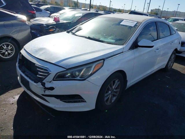 Hyundai SONATA SE 2015 5NPE24AF2FH187781 Image 2