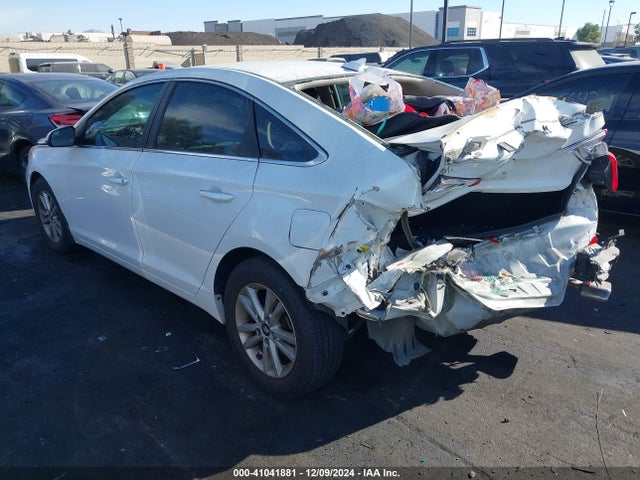 Hyundai SONATA SE 2015 5NPE24AF2FH187781 Image 3