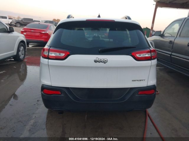 1C4PJLAB3FW684223 Jeep Cherokee Sport