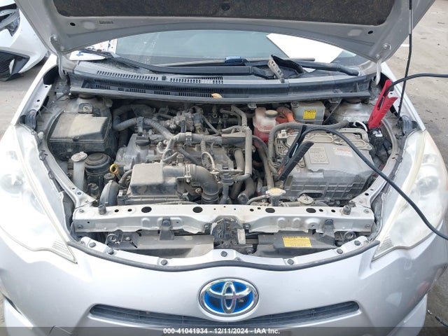 JTDKDTB38E1569377 Toyota Prius C Two