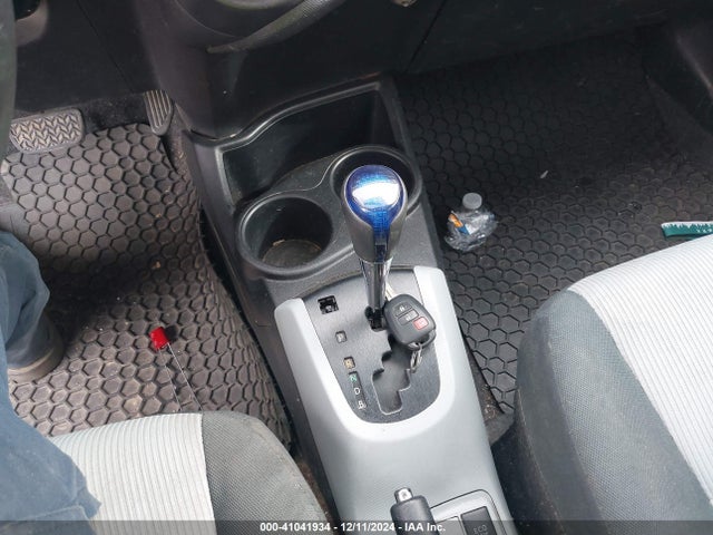 JTDKDTB38E1569377 Toyota Prius C Two