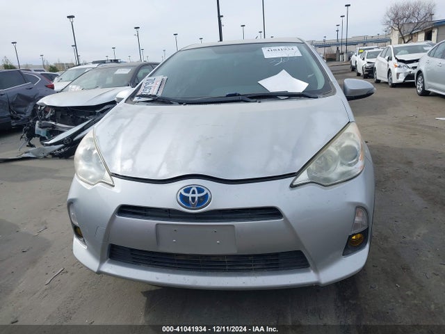 JTDKDTB38E1569377 Toyota Prius C Two