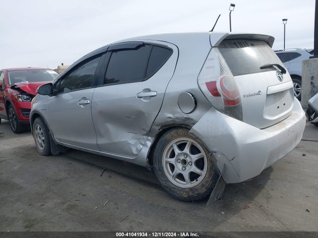 JTDKDTB38E1569377 Toyota Prius C Two