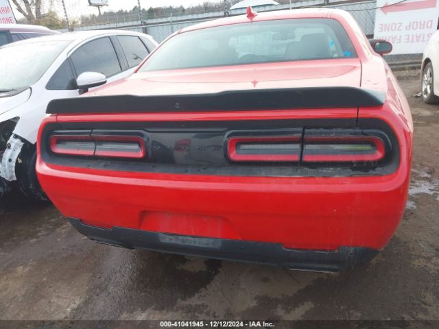 2C3CDZBT3NH242785 Dodge Challenger R/t