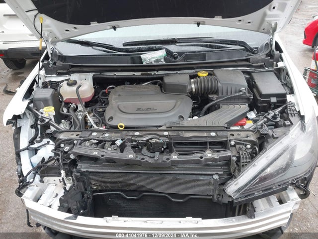 2C4RC1CGXRR145868 Chrysler Voyager Lx
