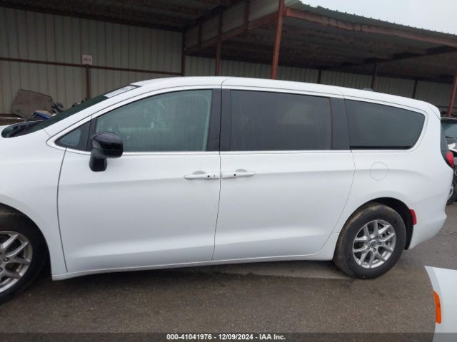 2C4RC1CGXRR145868 Chrysler Voyager Lx