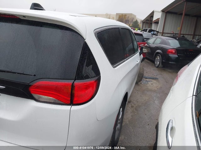 2C4RC1CGXRR145868 Chrysler Voyager Lx