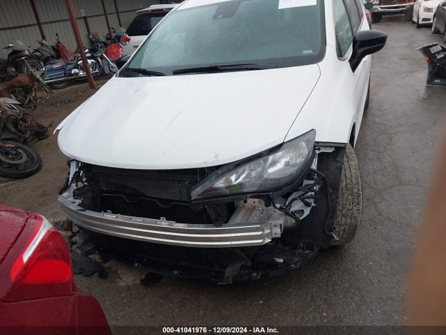 2C4RC1CGXRR145868 Chrysler Voyager Lx