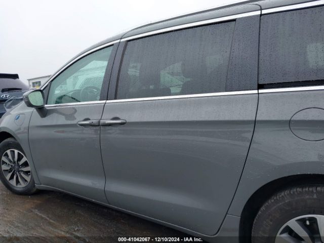 2C4RC1L70MR562554 Chrysler Pacifica Hybrid Touring L