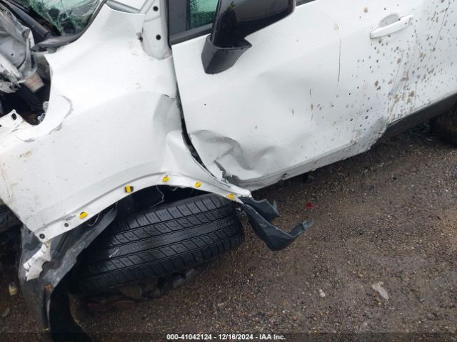 KL7CJPSB0MB317401 Chevrolet Trax Awd Lt