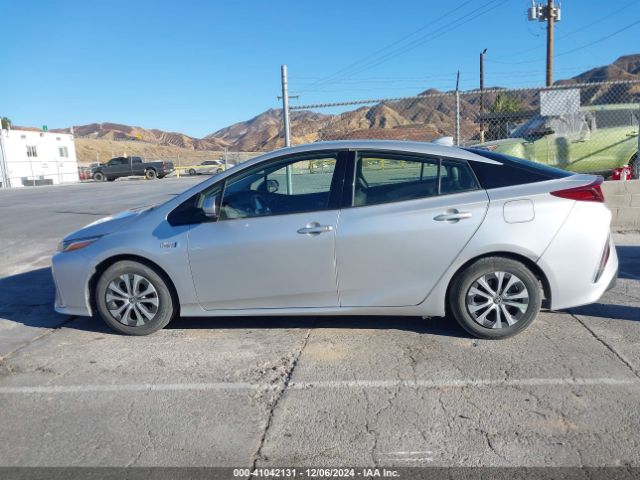 JTDKARFP6L3142838 Toyota Prius Prime Xle