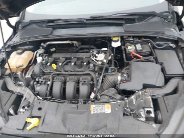 1FADP3F27JL255161 Ford FOCUS SE