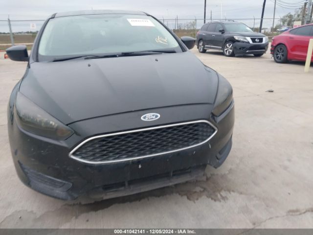 1FADP3F27JL255161 Ford FOCUS SE