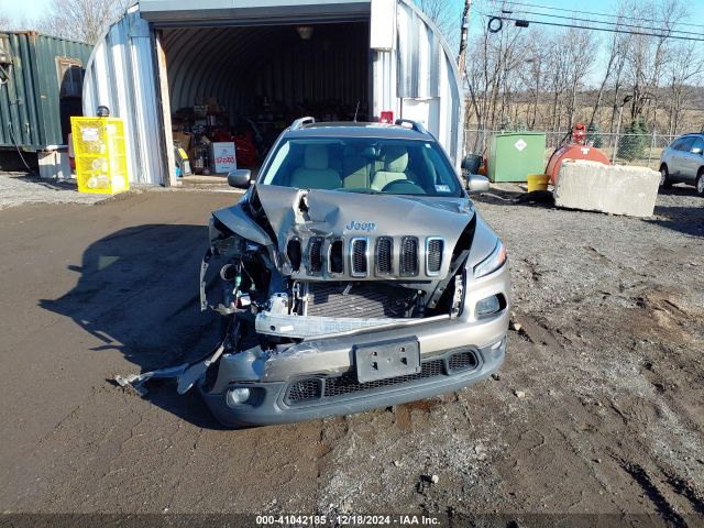 1C4PJMCS6HW509910 Jeep Cherokee Latitude 4x4