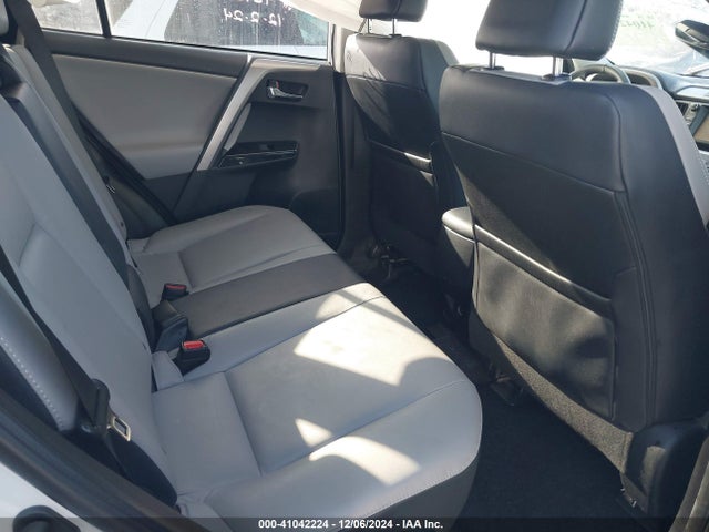 2T3YFREV3JW439510 Toyota Rav4 Limited/platinum
