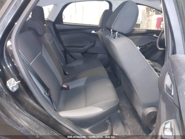 Ford FOCUS SE 2014 1FADP3K26EL169304 Image 8