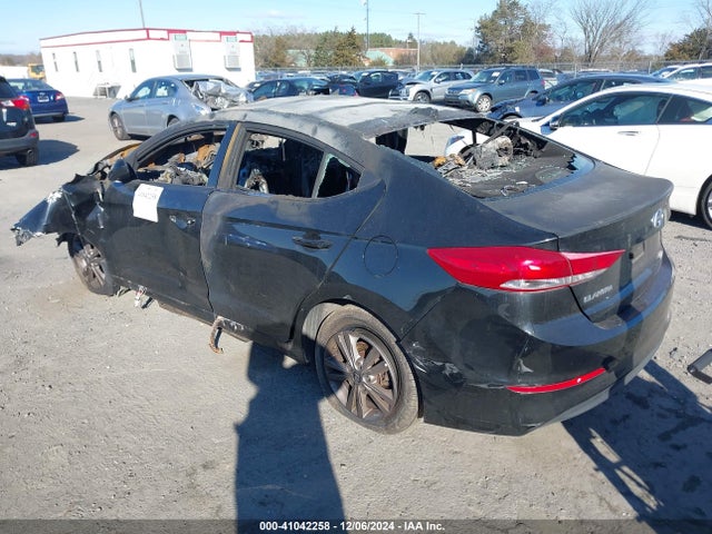 5NPD84LFXJH280855 Hyundai ELANTRA SEL