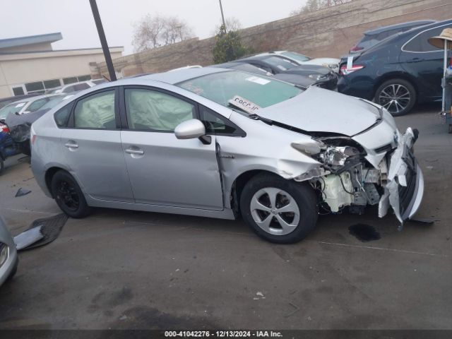 JTDKN3DU5F0483728 Toyota Prius Two