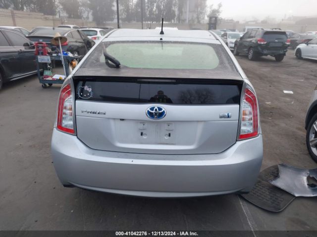JTDKN3DU5F0483728 Toyota Prius Two