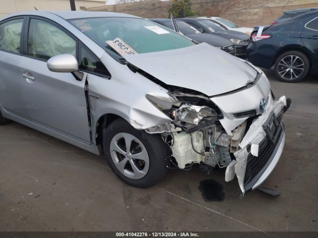 JTDKN3DU5F0483728 Toyota Prius Two