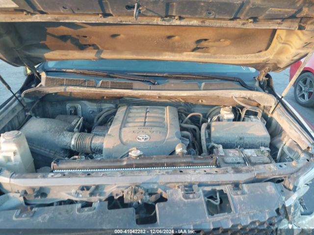 5TFUY5F14JX774476 Toyota Tundra Sr5 5.7l V8