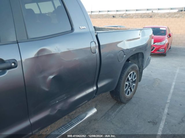 5TFUY5F14JX774476 Toyota Tundra Sr5 5.7l V8