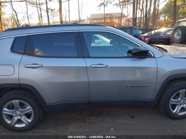Jeep Compass Latitude 4x4 2024 3C4NJDBN8RT603796 Image 13