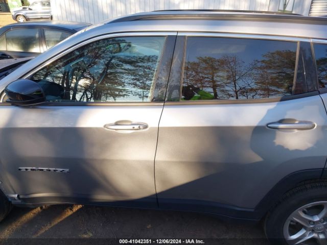 Jeep Compass Latitude 4x4 2024 3C4NJDBN8RT603796 Image 14