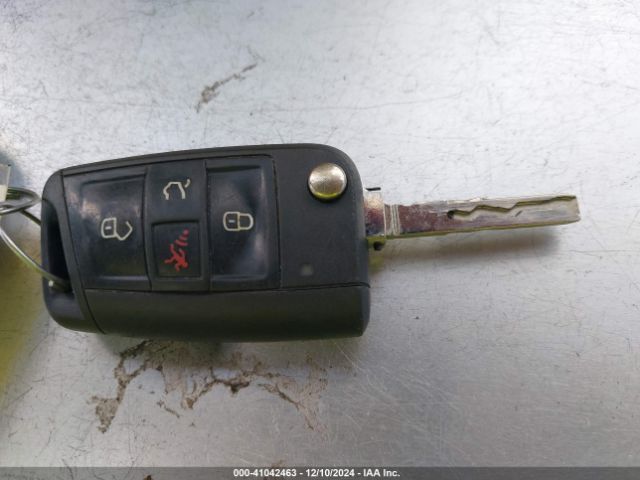 3VV1B7AXXJM023725 Volkswagen Tiguan 2.0t S