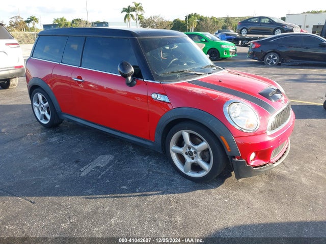 2008 MINI COOPER S CLUBMAN WMWMM335X8TP87447 Photo 0