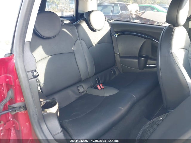 2008 MINI COOPER S CLUBMAN WMWMM335X8TP87447 Photo 7