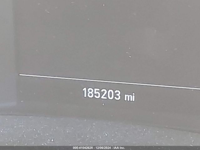 2GNAXHEV9K6196993 Chevrolet EQUINOX LS