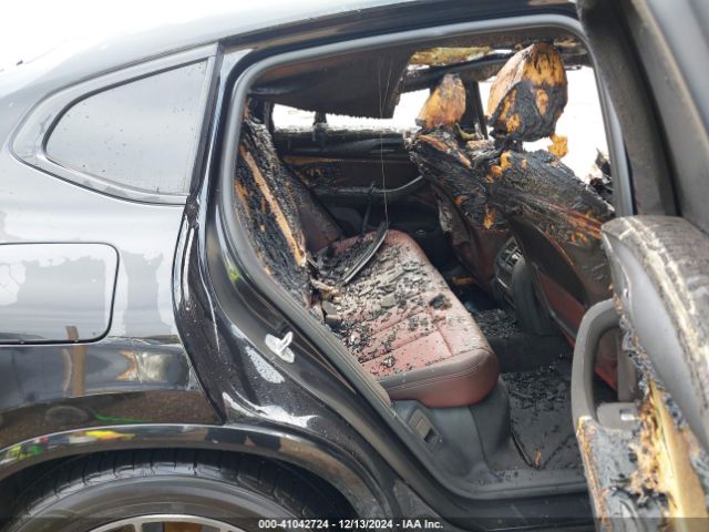 5UX43DT03R9V02312 BMW X4