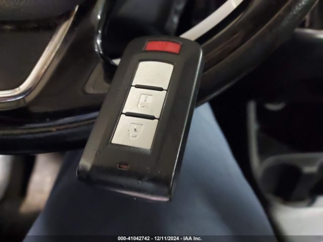 JA4AZ3A37GZ048406 Mitsubishi Outlander Se