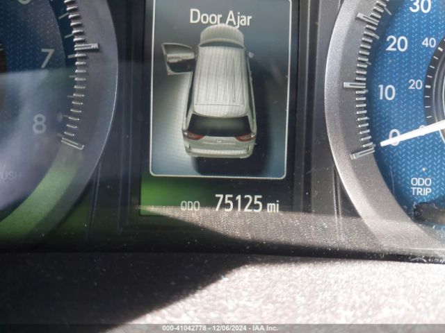 5TDYZ3DC2HS872655 Toyota Sienna Xle 8 Passenger