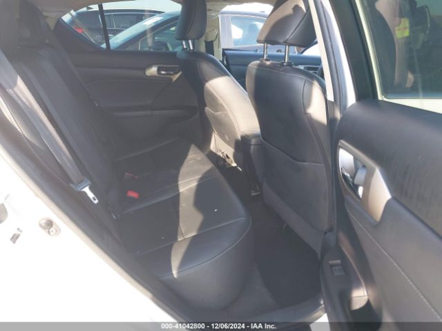 JTHKD5BH4E2208468 Lexus CT 200H
