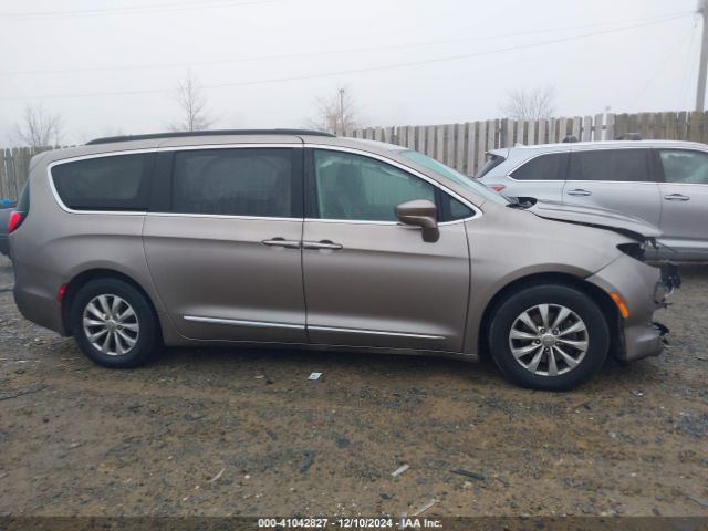 2C4RC1BG9HR823316 Chrysler Pacifica Touring-l