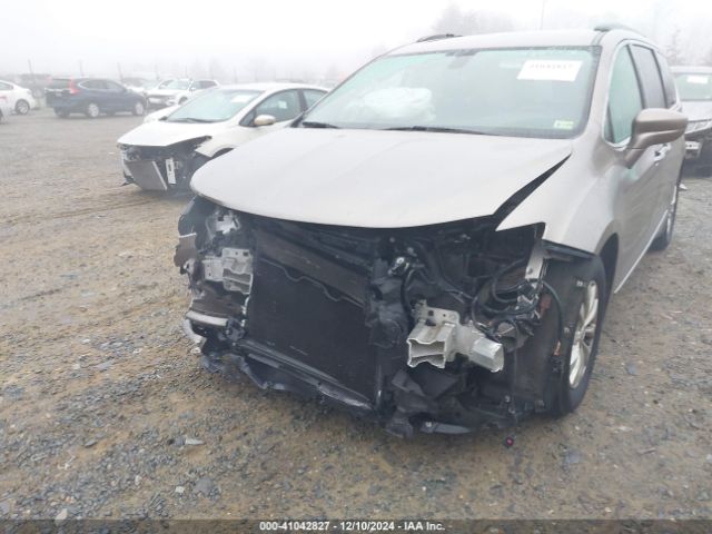 2C4RC1BG9HR823316 Chrysler Pacifica Touring-l