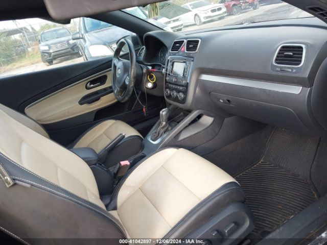 2015 VOLKSWAGEN EOS WVWFW8AH7FV001962 Photo 4