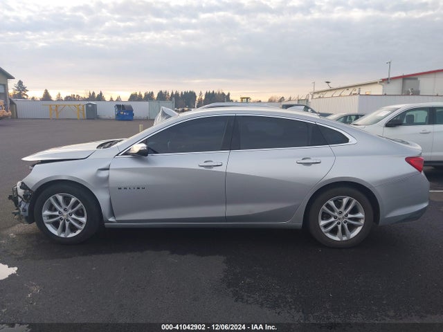 1G1ZD5ST3JF225195 Chevrolet MALIBU LT