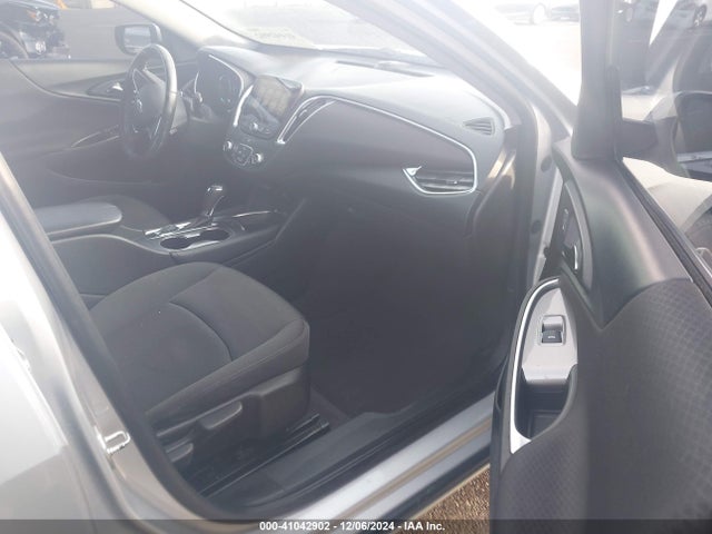 1G1ZD5ST3JF225195 Chevrolet MALIBU LT