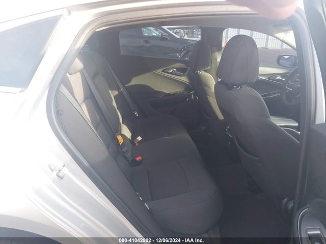 1G1ZD5ST3JF225195 Chevrolet MALIBU LT