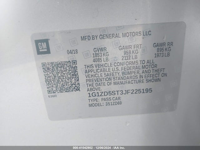 1G1ZD5ST3JF225195 Chevrolet MALIBU LT