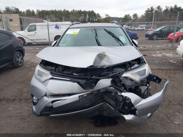 2T3RFREVXHW612650 Toyota Rav4 Xle