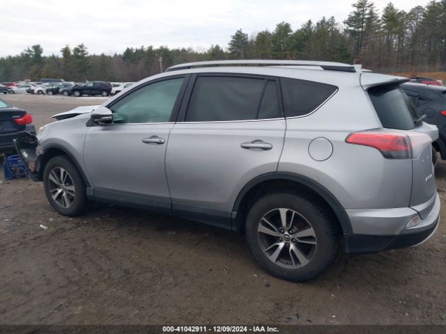 2T3RFREVXHW612650 Toyota Rav4 Xle